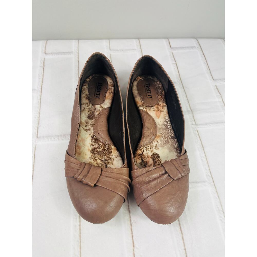 Born leather brown ballet flats size 8.5